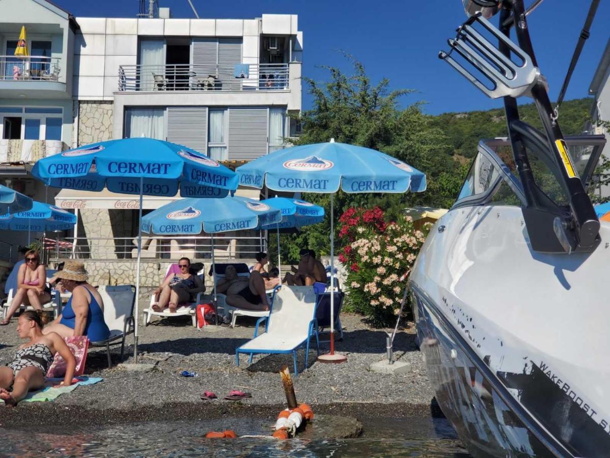 Hotel Vila Ineks Ohrid Exterior foto